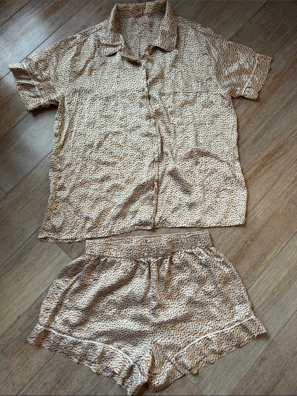 Eberjey Beige and Cream Printed Short Pajama Set